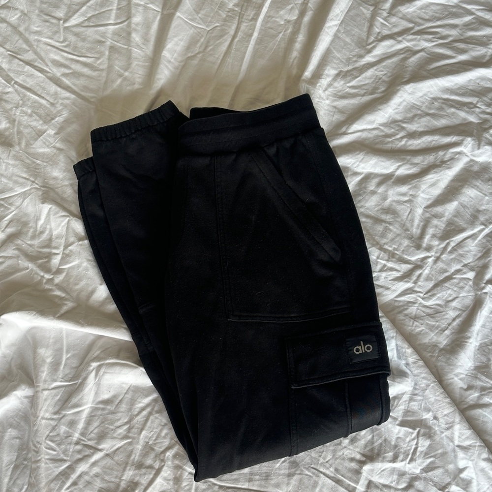 ALO Yoga Black Sweatpants